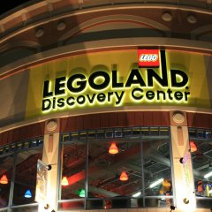 LegoLand Discovery Center Curved Channel Letters with Banners at Night.jpg