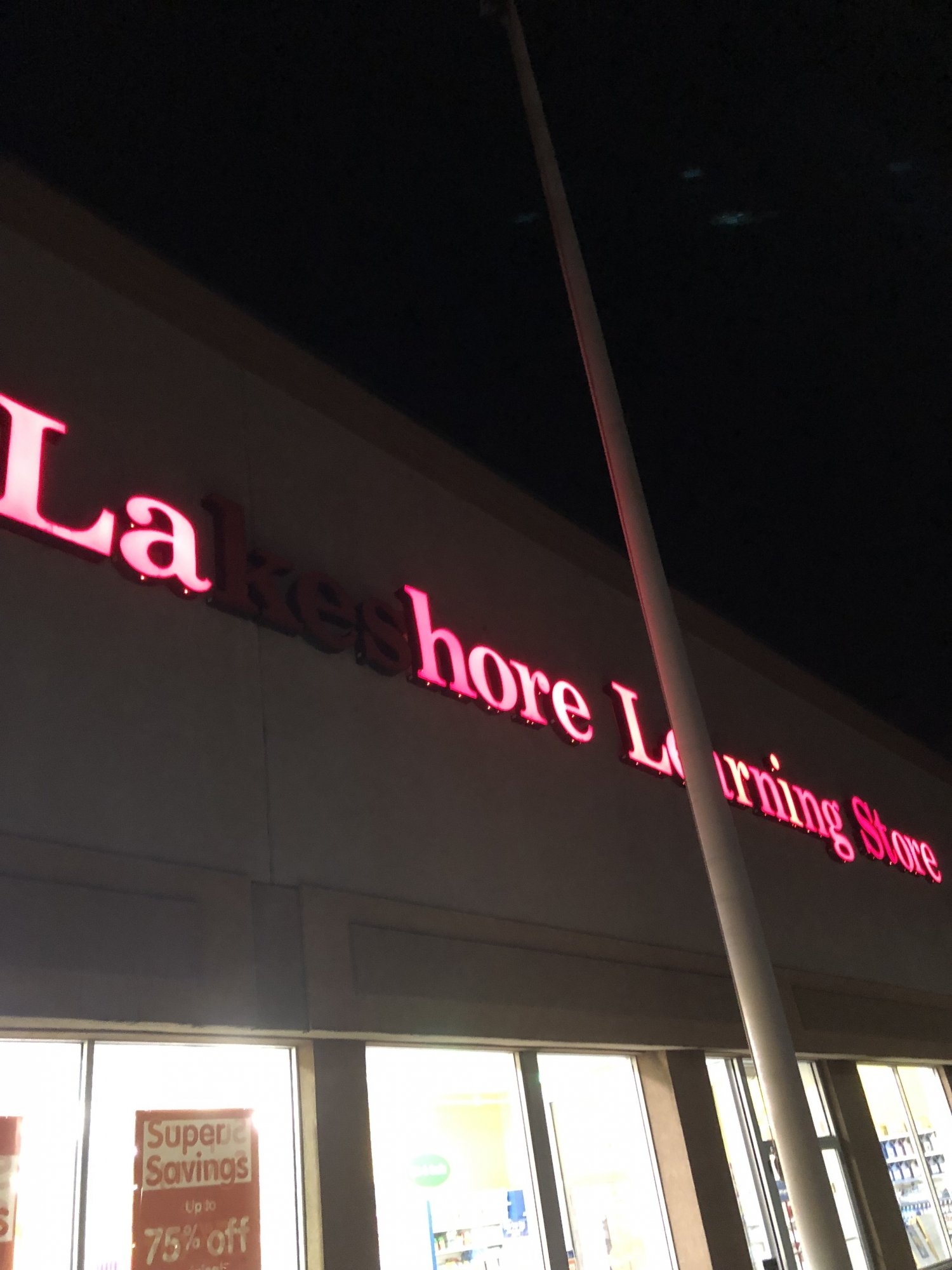 la hore learning store.JPG